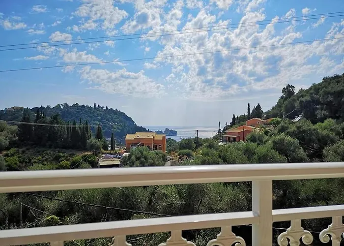 Arianna 9b * Palaiokastritsa