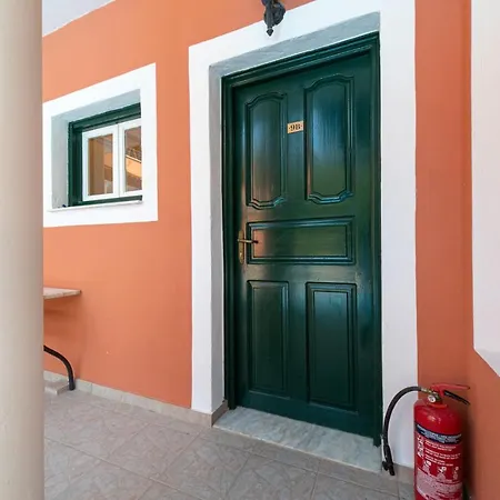 Apartamento Arianna 9b *